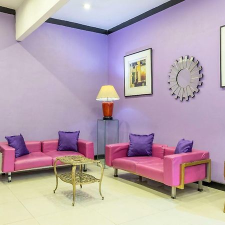 New York Hotel Miami Кесон-Сити Экстерьер фото